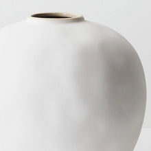 Load image into Gallery viewer, Cavo Matt Vase